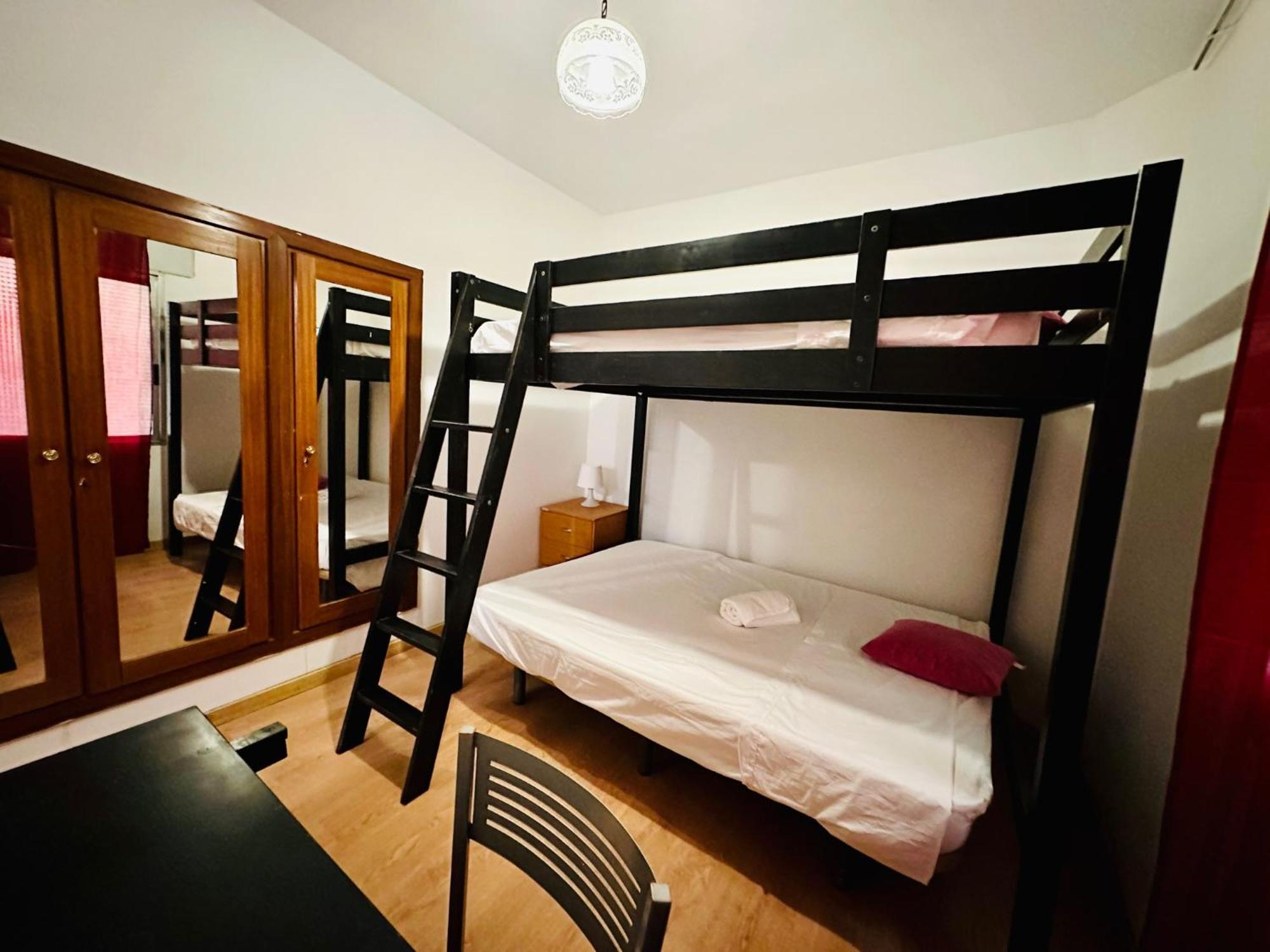 Rooms In Madrid Downtown Exterior photo