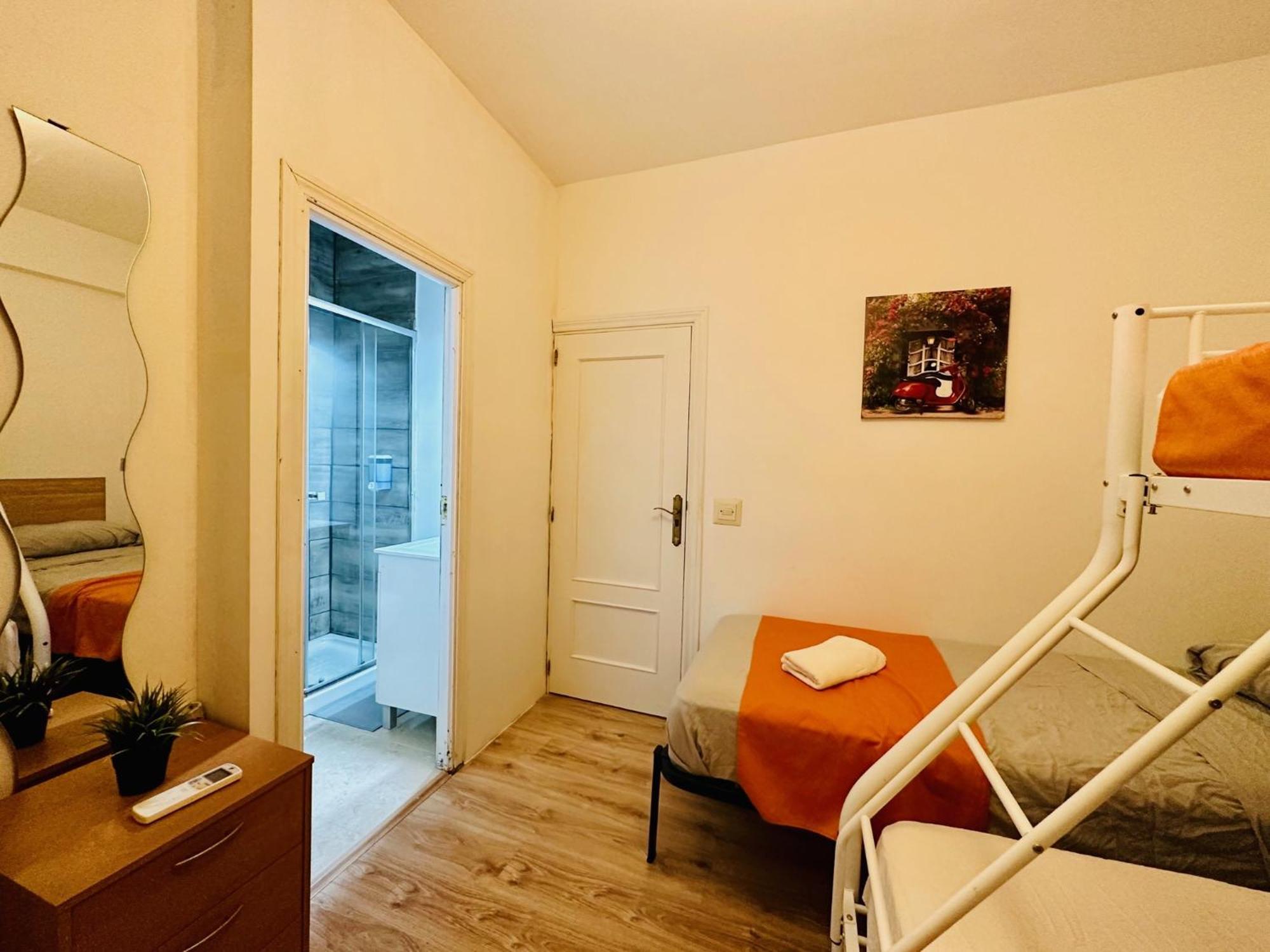 Rooms In Madrid Downtown Exterior photo